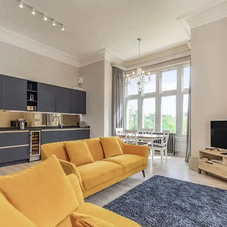 6 Apartment